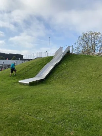 Rutschkana Ystad Hybridgräs integrerard